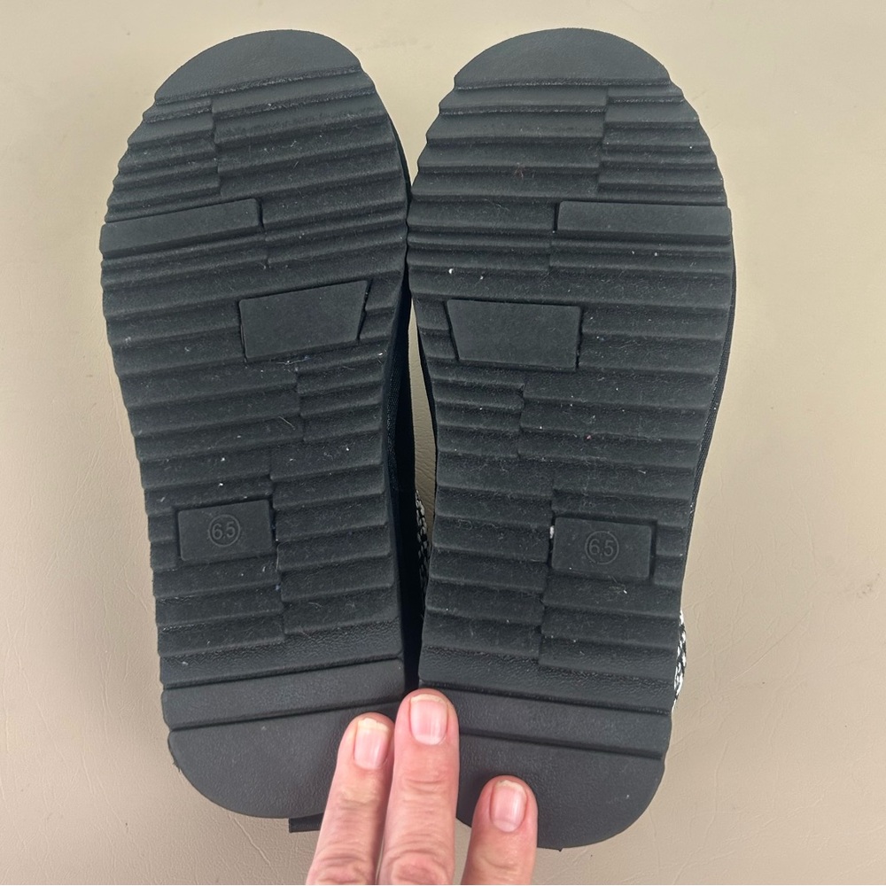 Soda Simmon M Cozy Clogs Black Faux Fur Suede Slip On Mules Womens 6.5 - Picture 11 of 15